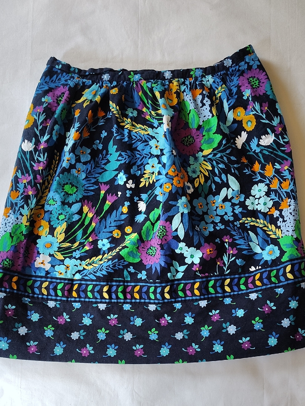 Vera Bradley Navy Floral Apron Skirt  Cooking Apron EUC